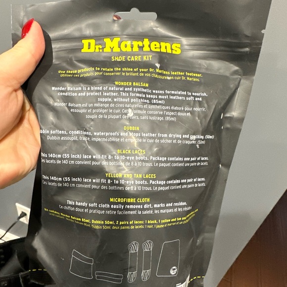 Dr Martens sz 7 like new, worn twice - Picture 16 of 16